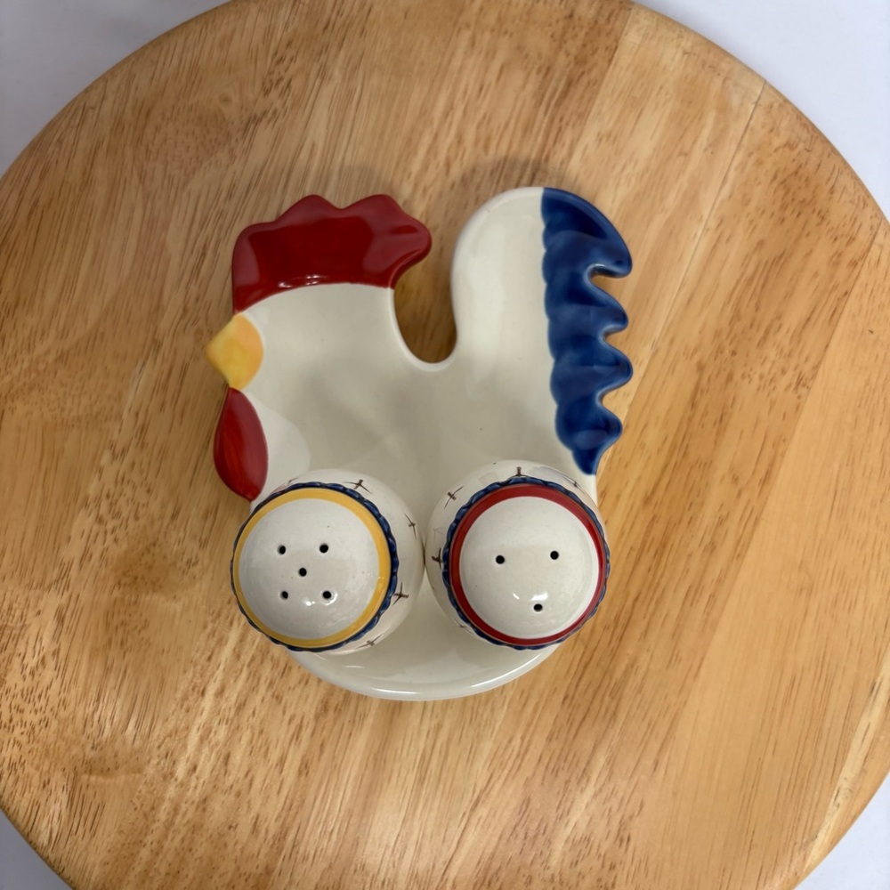 Tender Heart Chicken Salt Pepper and Spoon Rest Country KitchenCottage Farmhouse